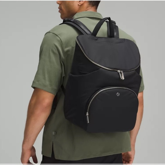 Lululemon New Parent Backpack 17L Black/Silver Drop - Picture 1 of 4